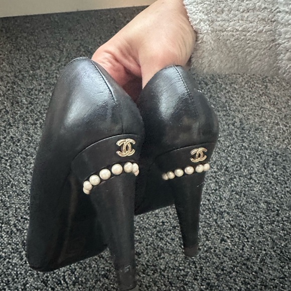 Chanel Pearl Heel Pumps 36.5 - Picture 3 of 4